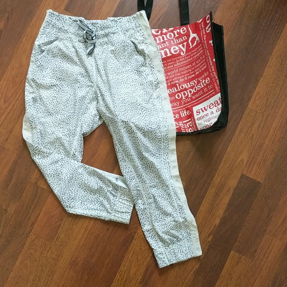 Unique Lululemon jogger